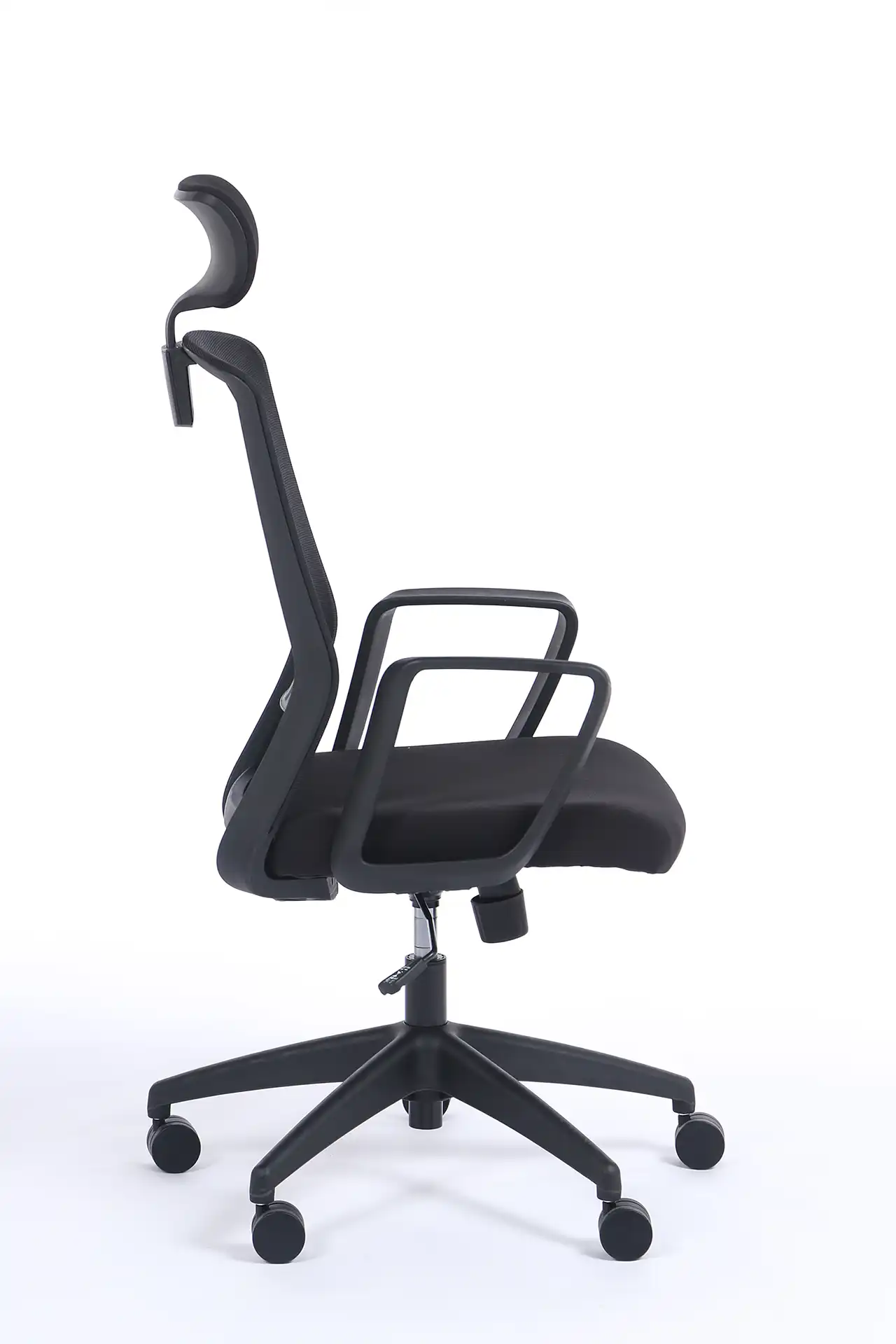 Photo du produit FAUTEUIL SCOTT BASCULANT NOIR/NOIR AVEC APPUI-TÊTE