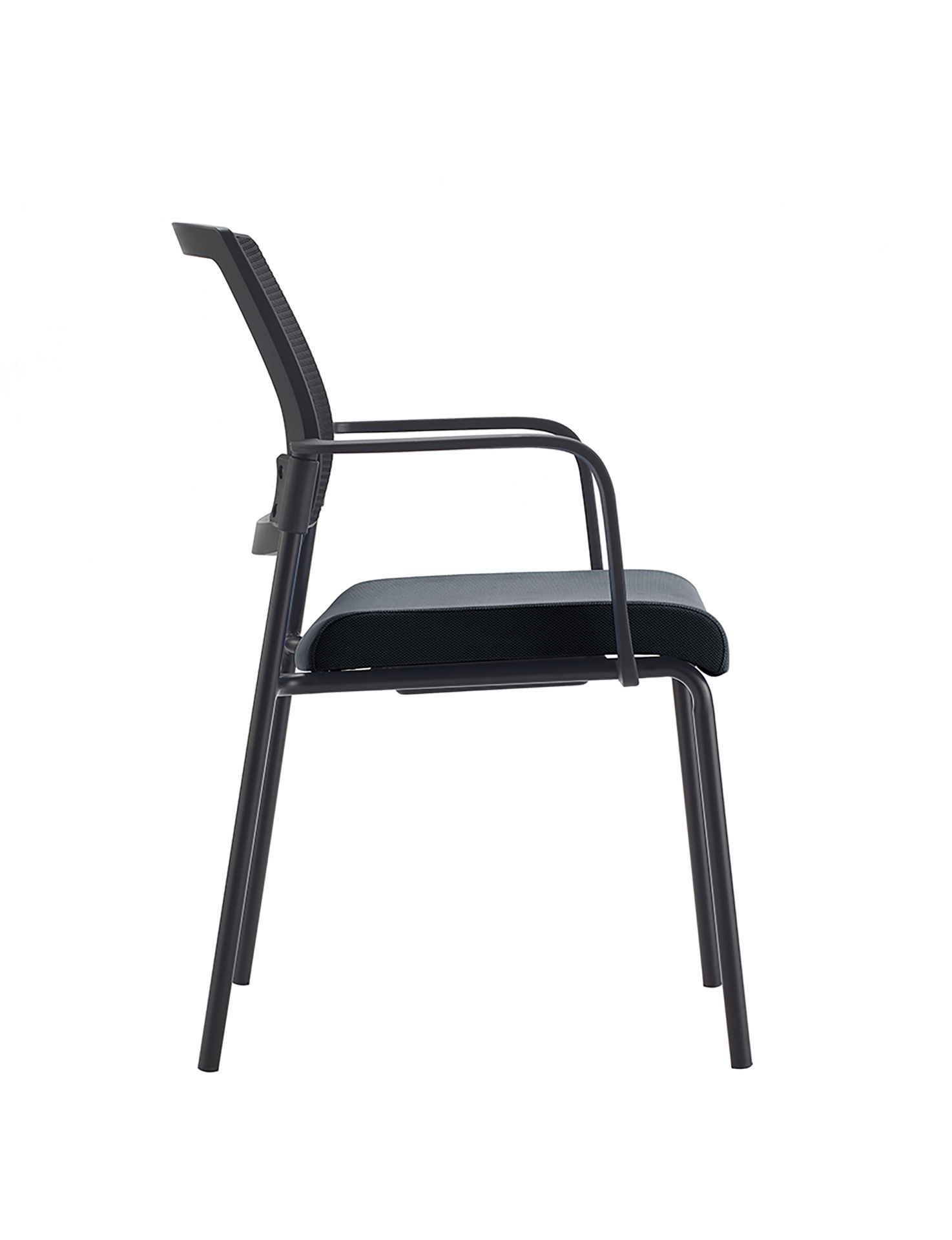 Miniature du produit CHAISE SYNERGY NOIRE ASSISE TISSU DOSSIER MESH SANS ACCOUDOIRS